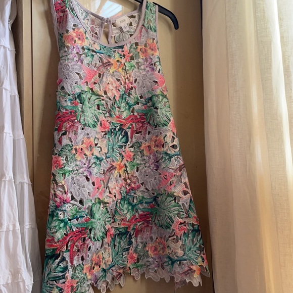 Imari floral cut out top - Picture 3 of 6